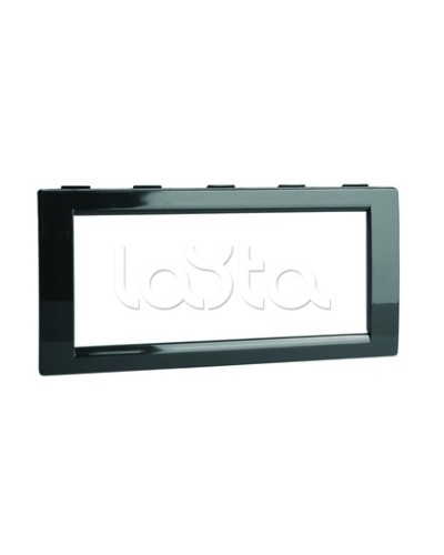 Рамка универсальная на 4 модуля, цвет чёрный DKC F00013B в Симферополе Аксессуары для стоек и шкафов Pintop.ru