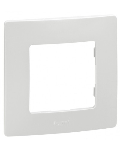 Рамка 1 пост Etika белый Legrand 672501 в Симферополе Аксессуары для кабель-канала Pintop.ru