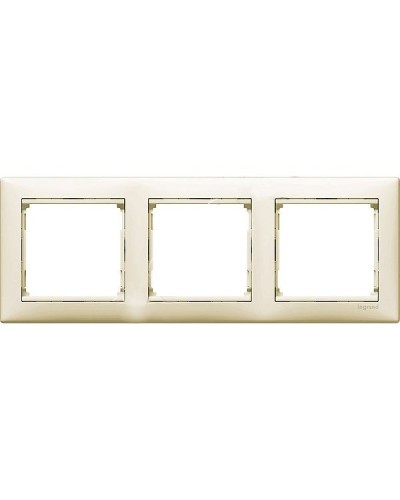 Рамка Valena 3 поста LEGRAND 774353 в Симферополе Аксессуары для кабель-канала Pintop.ru