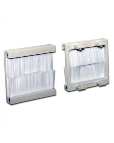 Вставка с белым щеточным вводом, 45х45 LANMASTER (LAN-SIP-23BR-WH) в Симферополе Коннекторы ВО Pintop.ru